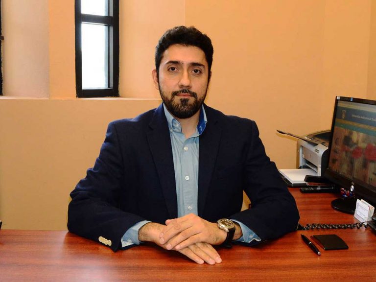 Dr. Eleazar González Álvarez